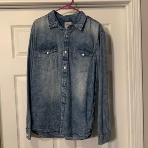 Levi Jean jacket size Large